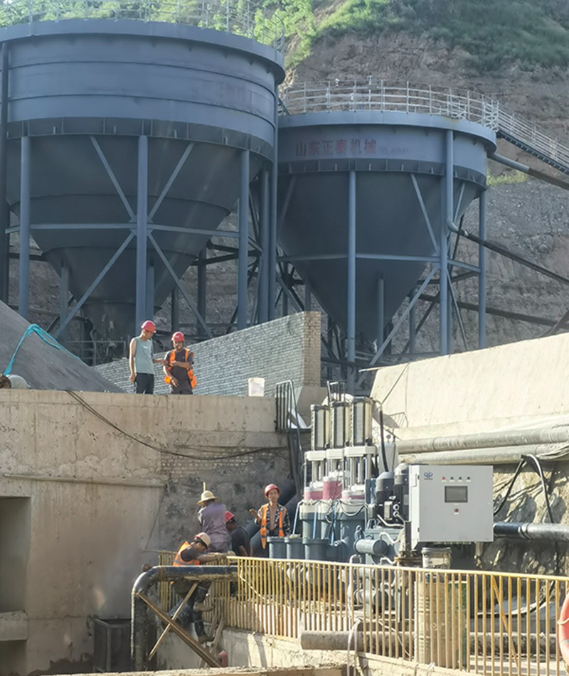 YBH壓濾機(jī)節(jié)能進(jìn)料泵4